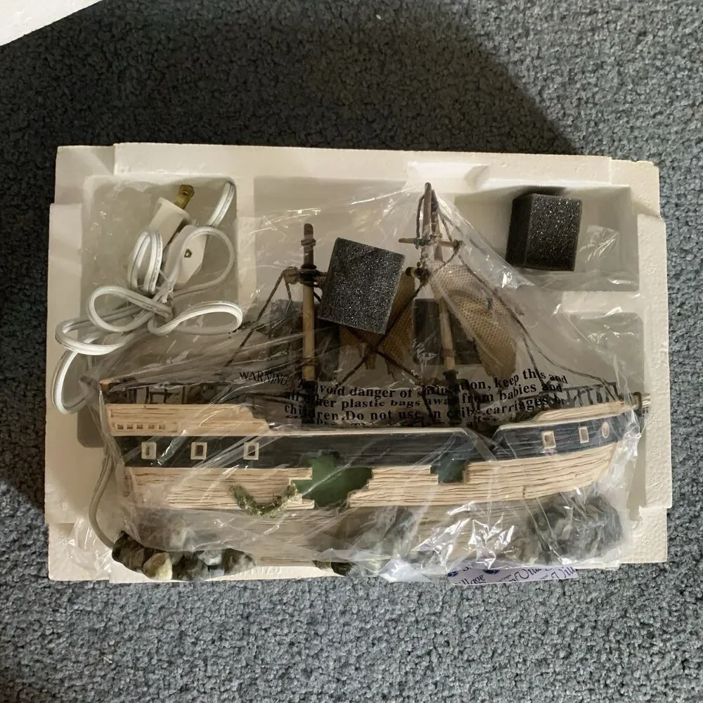 Department 56 The Spooky Schooner 56.55087 Original Box Sound Lights Work